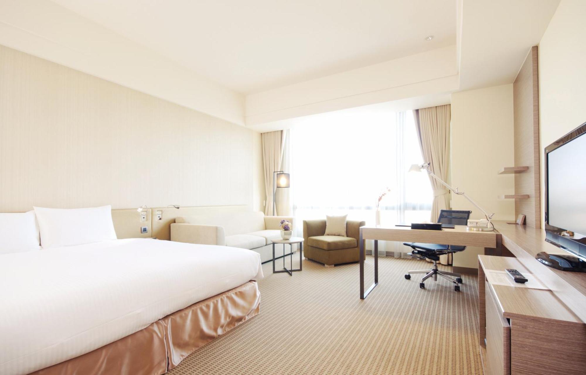 Academy Hotel Тайнань Экстерьер фото